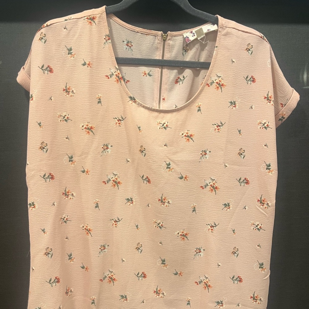 Hippie Rose Floral Print Women's Top - Pink N w/o tags never worn